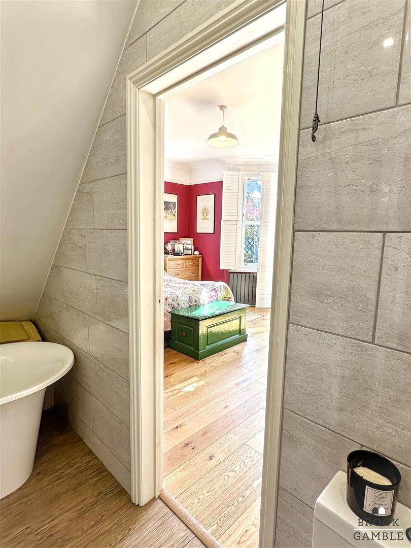 4 Bedroom House. Milton Road in Eastbourne,  9